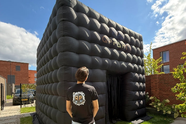 OPBLAASBARE FEESTTENT VOOR ELK EVENEMENT