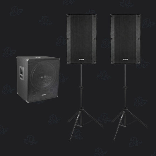 Geluidsset met twee speakers op statieven en één subwoofer.