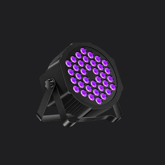 Zwarte blacklight led-spot met paarse verlichting en een verstelbare montagebeugel.